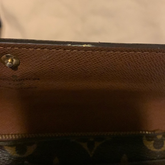 Authentic Louis Vuitton Pre-loved EUC Sarah Monogram Long Wallet - Picture 15 of 15
